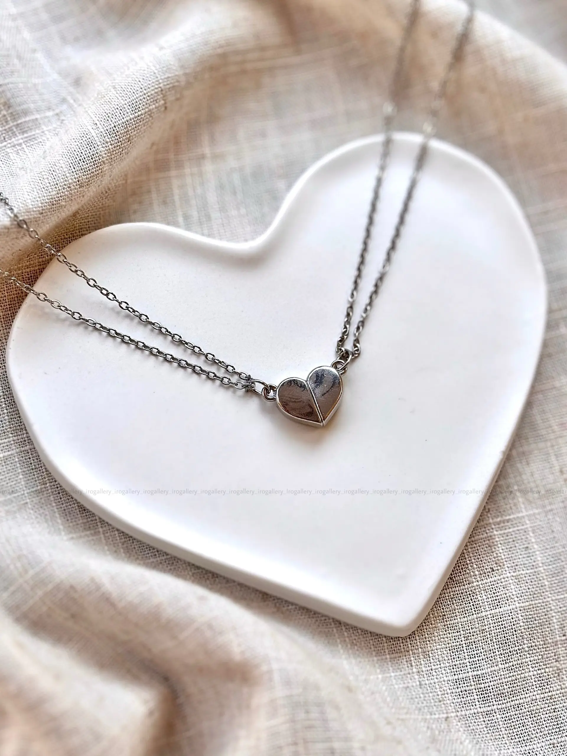 گردنبند قلب مکمل مگنتی