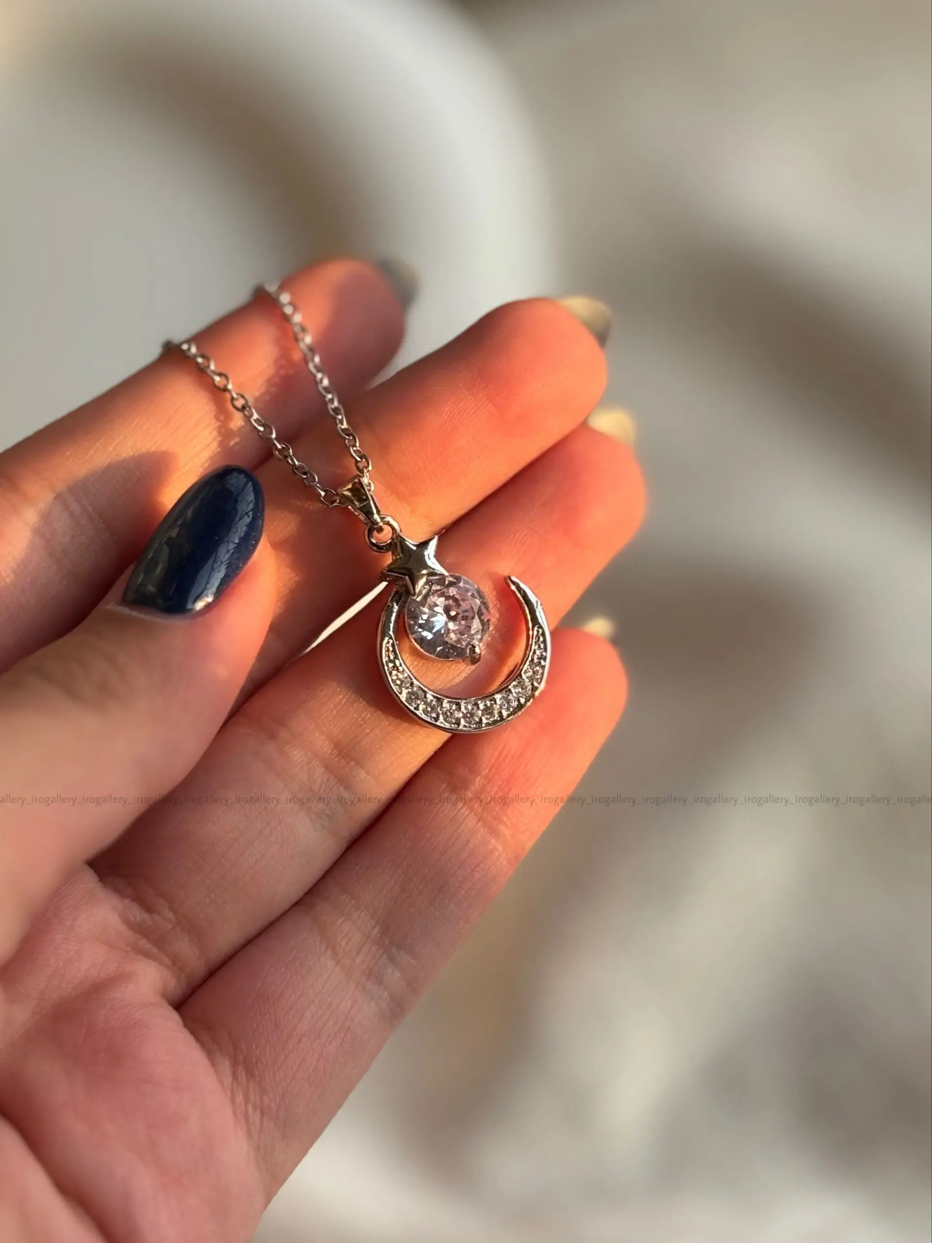 گردنبند ماه و ستاره